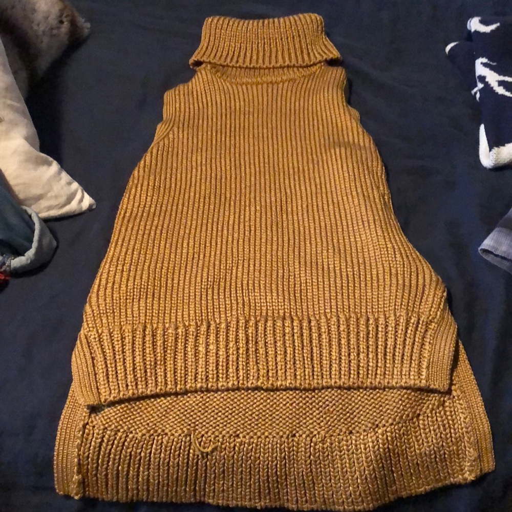 Rag & bone sleeveless turtleneck